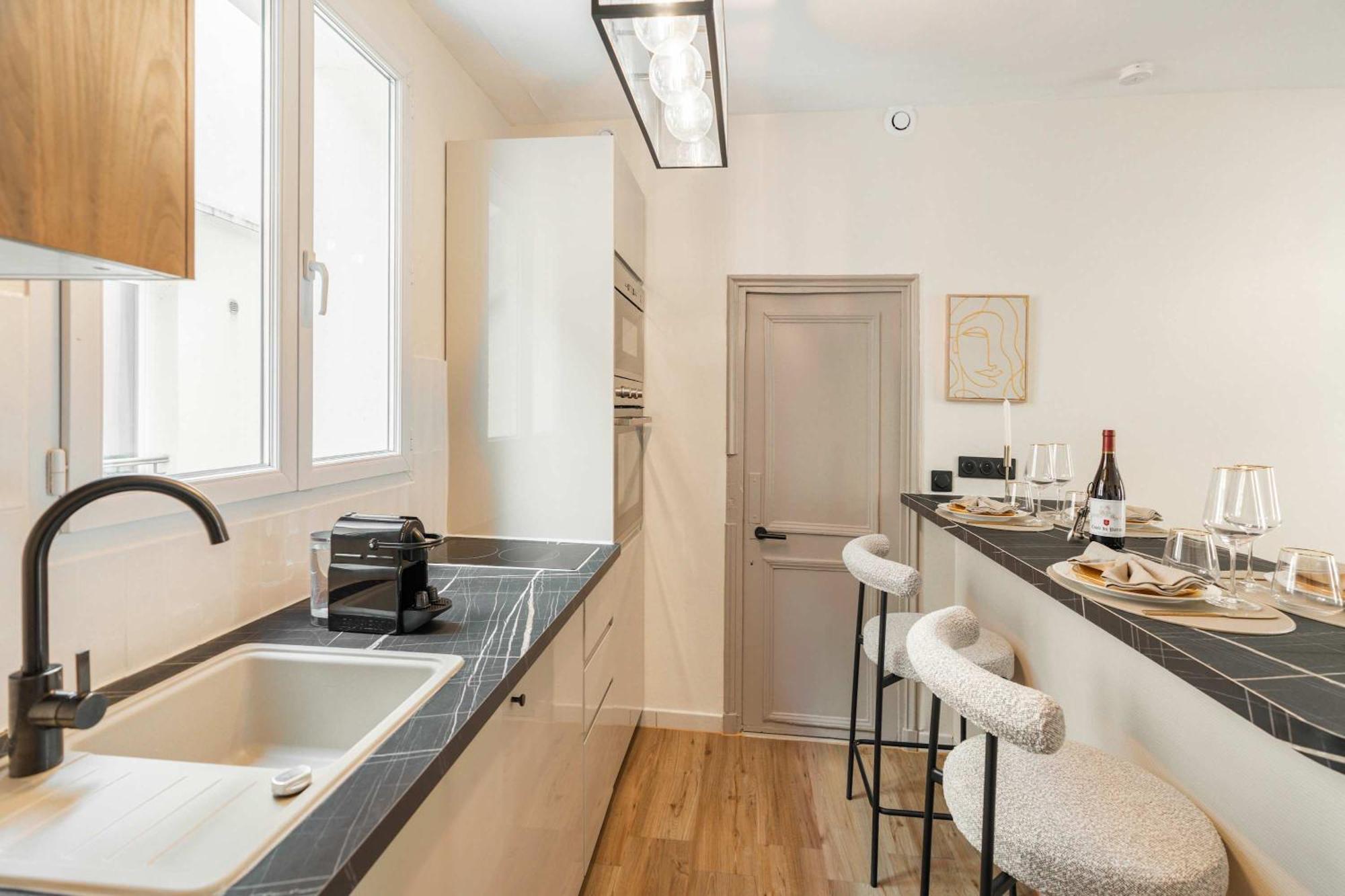 Family Apartment In Paris Exteriör bild