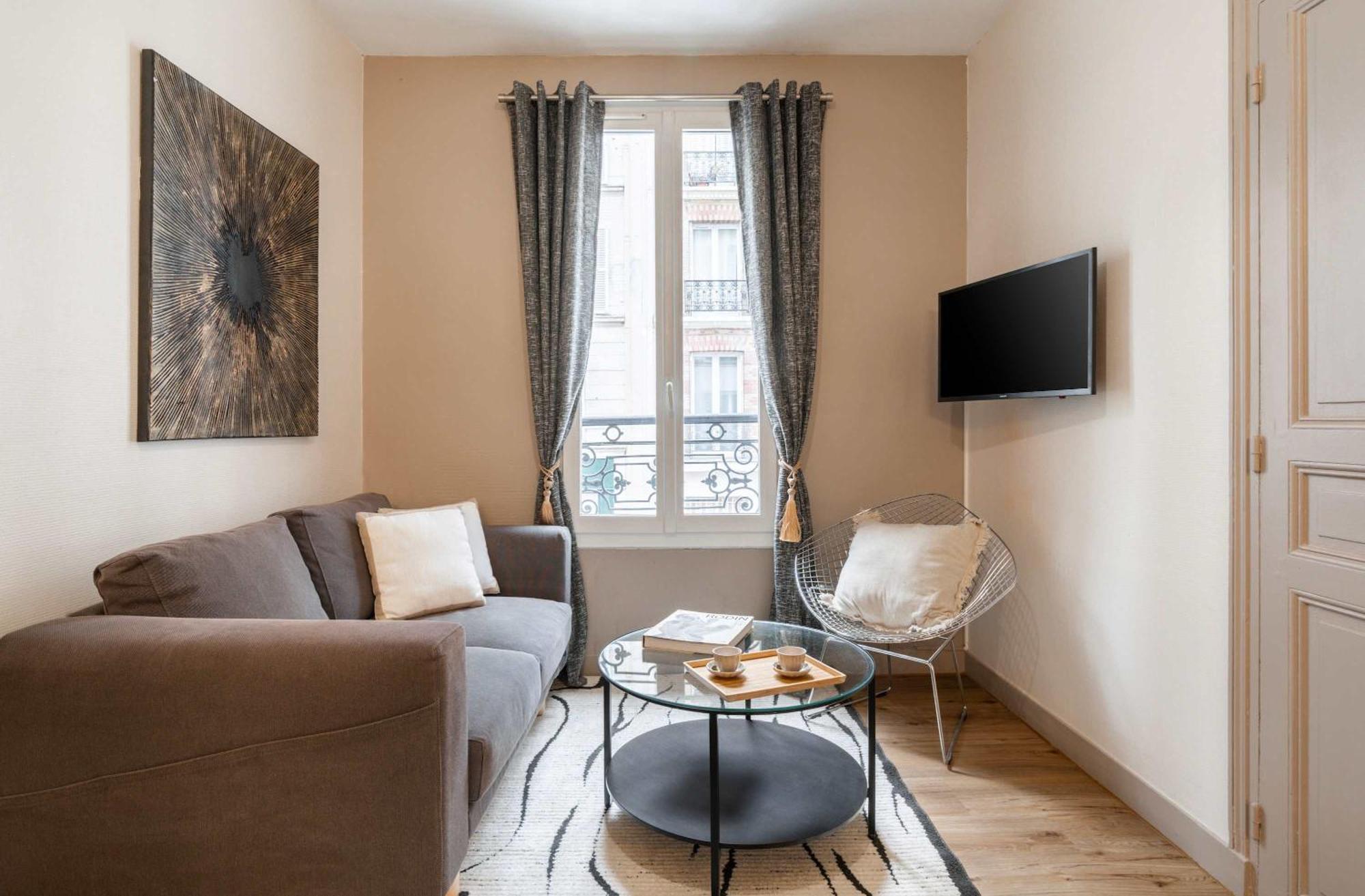 Family Apartment In Paris Exteriör bild
