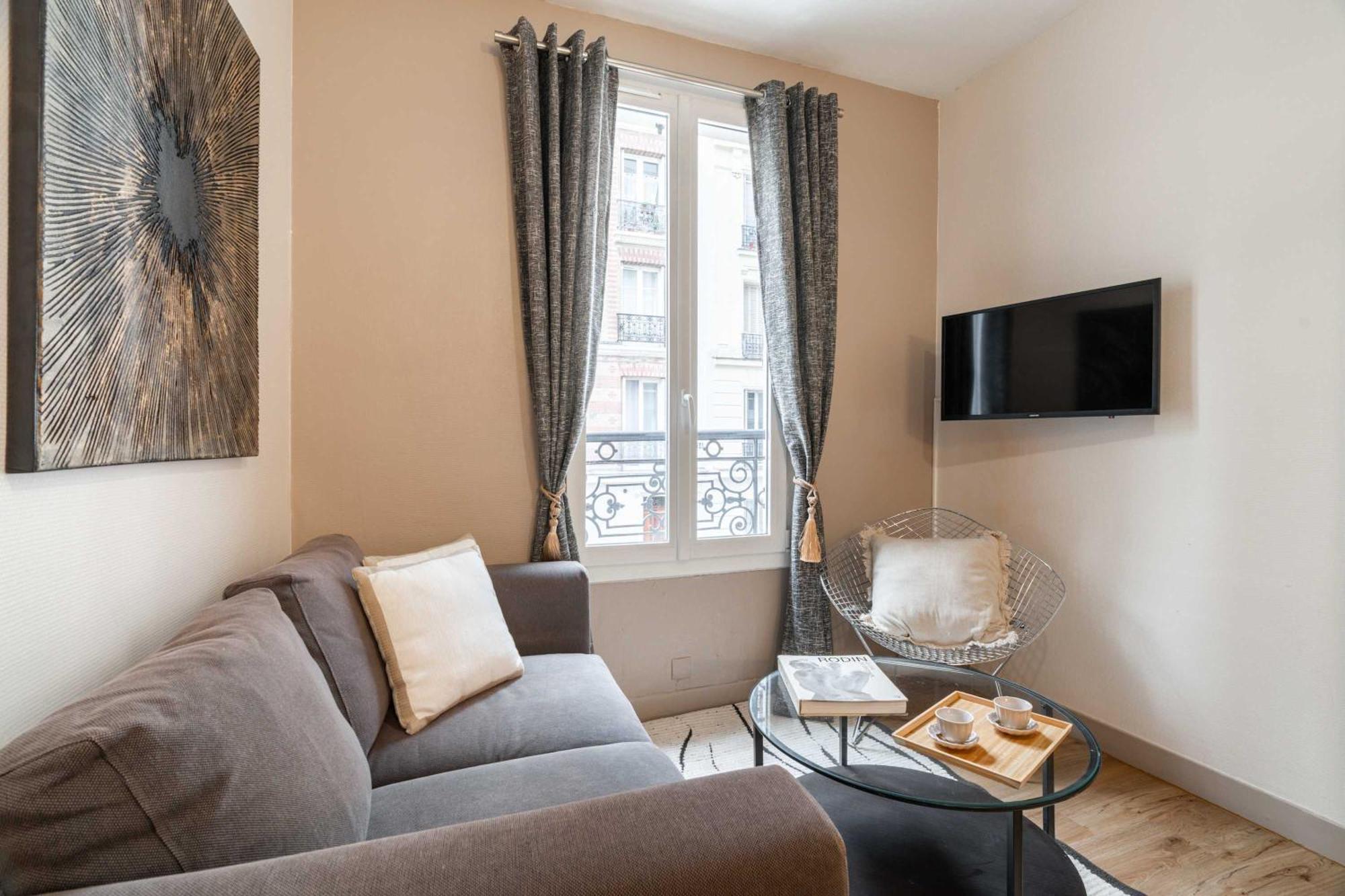 Family Apartment In Paris Exteriör bild